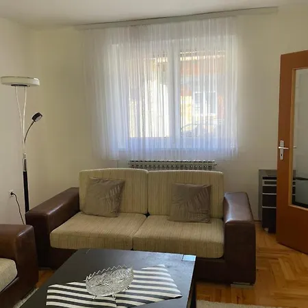 Ab Home Ilidza 别墅 塞拉耶佛